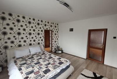 Casa cu 3 camere, 150 mpu, mobilata, utilata, garaj, curte, Ampoita - 11