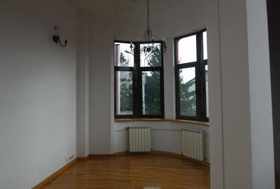 Vila de vanzare Daciei - 2