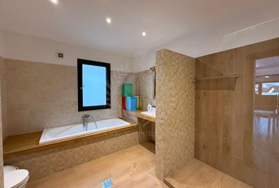 CASA /RESEDINTA//CLINICA //BIROURI// ANA IPATESCU// PLOIESTI - 24