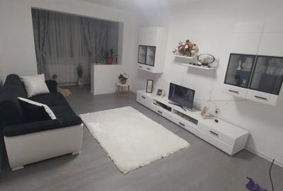 Apartament cu 2 camere decomandat, mobilat în Tomis Nord