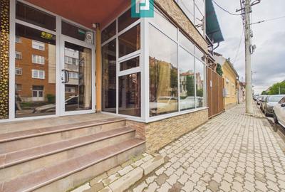 Spațiu comercial, de 178 mp, în Alfa