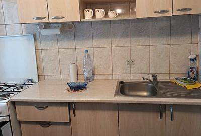 De vanzare apartament cu 2 camere, parter, micro 13 B, 60.000 euro - 9