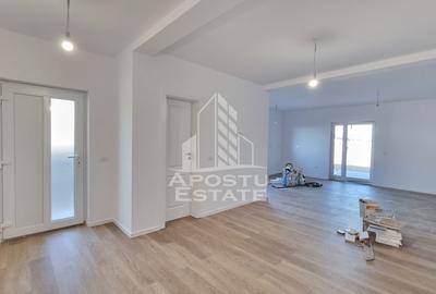 Jumatate de duplex de vanzare, pe parter, cu 3 camere si 2 bai, Sag, Timis - 1