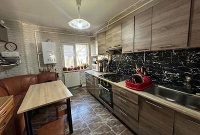Apartament spatios cu 4 camere | Zona Sagului - 9