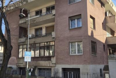 Apartament cu 2 camere decomandat, mobilat în Dorobanți