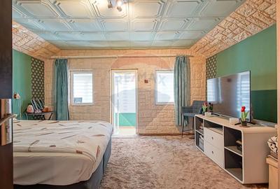 Oportunitate: Casă 6 camere (3 camere spațiu comercial+etaj locuință) - 1