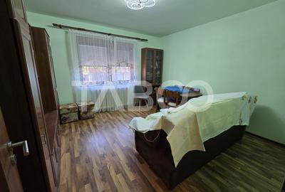 Casa individuala de vanzare 4 camere 120mpu si curte 1310mp Gusterita - 10