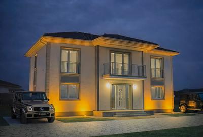 "The Mansion" by Alpha City Residence - 1