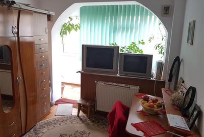 2 camere confort 1 Hipodrom parter cu balcon - 3
