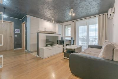 Apartament cu 2 camere semidecomandat, mobilat în Tractorul