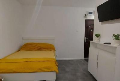 Garsoniera compacta impecabila 10 min M 1 Decembrie 1918 DB1977 - 1