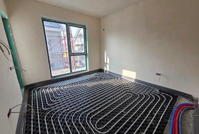 Vila 4 camere + mansarda 47mp,2km de M Râul Doamnei,tva inclus,încălzire pardose - 14