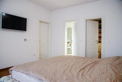 Casa intr-o zona linistita cu garaj si teren-1091 mp - 8