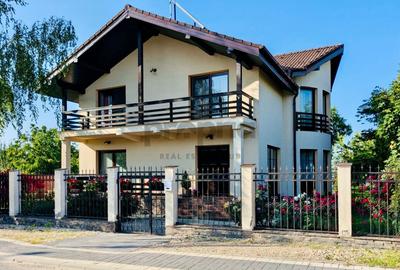 Casă individuală cu 6 camere în Sânpetru