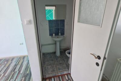 Spatiu de inchiriat in zona Semaforului - 3