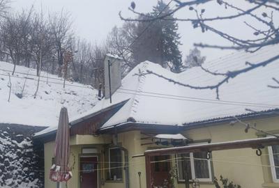 Casa Săcele, poziționată într-o zona linistita și buna - 6