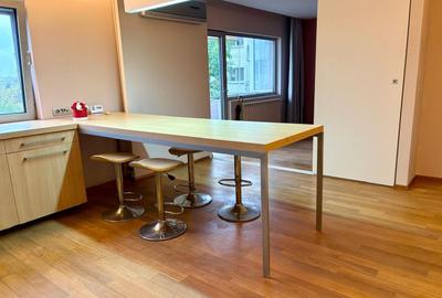 Apartament cu 2 camere decomandat, mobilat în Bucovina