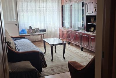 4 camere, 1/8, anvelopat, bloc 1982, 90mp-Gorjului - 1