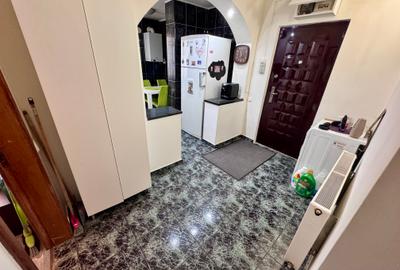 Apartament 3 camere. Parter. 100m fata de Omv Bld Timisoara si 350m Metrou