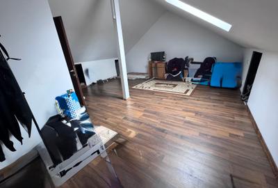 Casă cu 4 camere în Sud