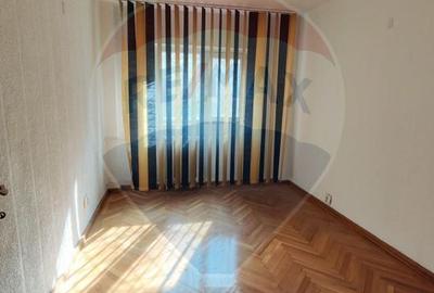 Apartament 3 camere - zona bine conectata - 3