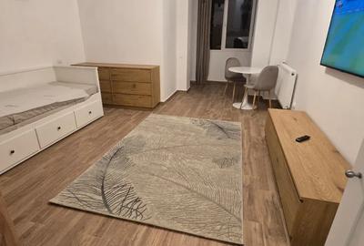 Garsonieră decomandată, mobilată în Titan