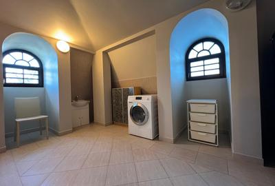 VILA DEOSEBITA / SPATII GENEROASE / CURTE PROPRIE - 39