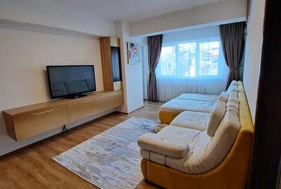 Apartament cu 3 camere decomandat, mobilat în Mihai Viteazul