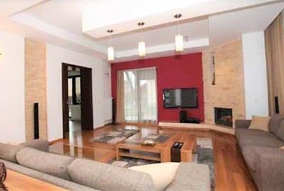 Casă cu 5 camere în Tunari