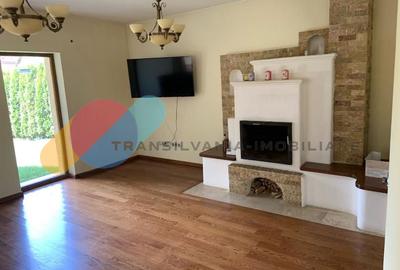 Casă individuală cu 5 camere în Europa