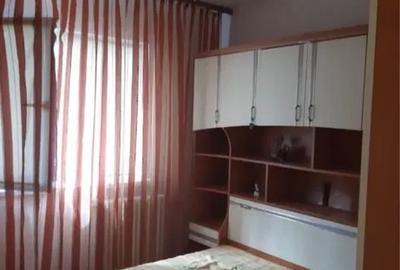 Apartament cu 2 camere, etajul 3/4, zona Alexandru Cel Bun - 1