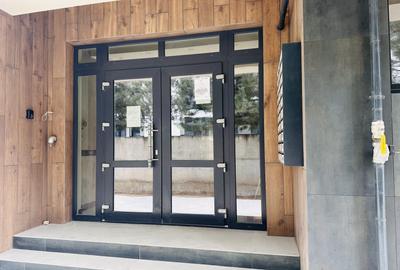 Apartament cu 3 camere decomandat în Chiajna