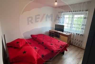Apartament 3 camere  -1 Mai (in spate la Pelendava) - 4