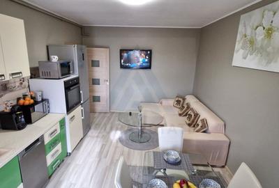 Apartament cu 3 camere decomandat, mobilat în Șelimbăr