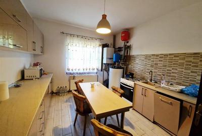 CASA P +E , 5 camere -Cosoveni - 13