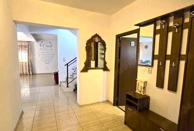 LAZU vila P+M, deosebita, ideala familie, 4 camere, facilitati multiple - 1