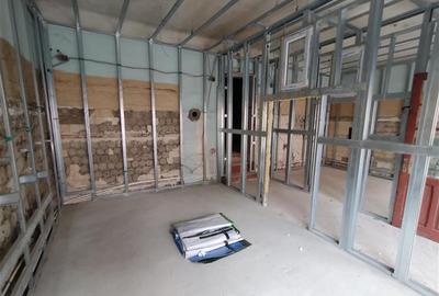 Oravita, Spatiu Com. (Apartament) 89MP, Zona Centrala, Pret Negociabil - 10