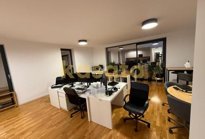 Apartament cu 4 camere decomandat în Băneasa