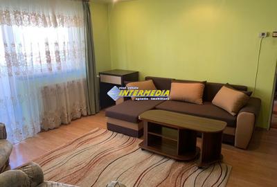 Apartament cu 2 camere semidecomandat, mobilat în Cetate