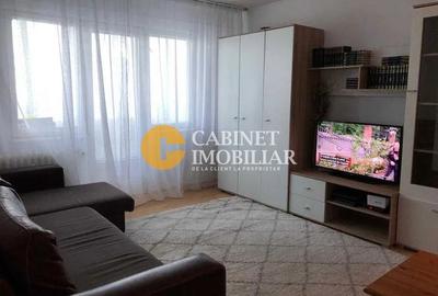 Apartament cu 3 camere semidecomandat, mobilat în Alexandru cel Bun