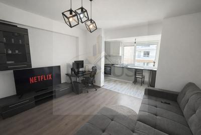 Apartament cu 2 camere semidecomandat, mobilat în Sud