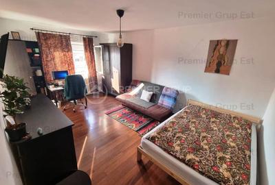 Apartament 1 camera, Podu de Fier - Centru, 35mp