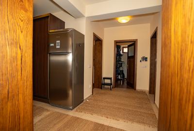 Vila cu PISCINA acoperită, zona centrala în Periș - 28