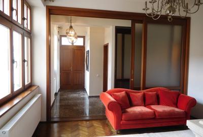 Apartament elegant pentru persoane pretentioase!