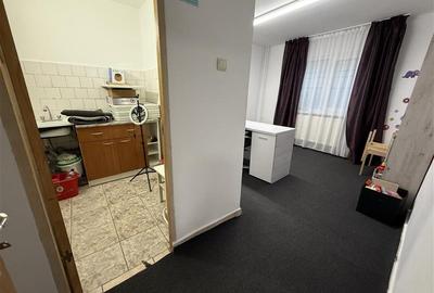 Orizont - stradal - Spatiu comercial - intrare separata - 14