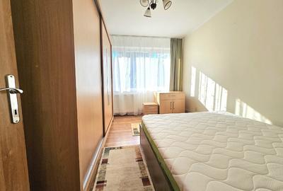 Proprietar, inchiriez apartament cu 3 camere Bld. Cetatii - 3
