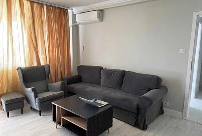 Apartament cu 3 camere semidecomandat, mobilat în Lacul Tei