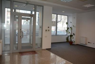 Spațiu comercial, 90 mp în Viziru 3