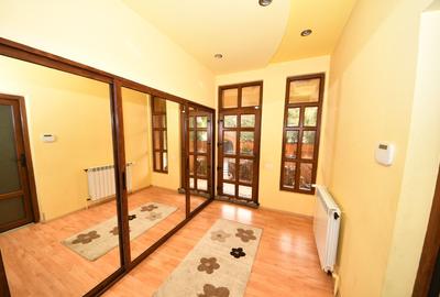 Vila spatioasa, pretabil pentru locuit/clinica, zona Micro 17 – Galati - 41