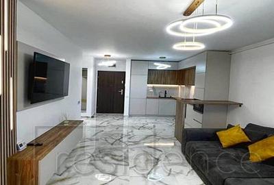 Apartament cu 2 camere semidecomandat, mobilat în Între Lacuri